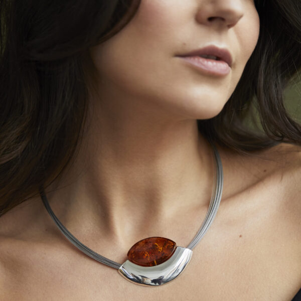 Silver necklace with cognac amber