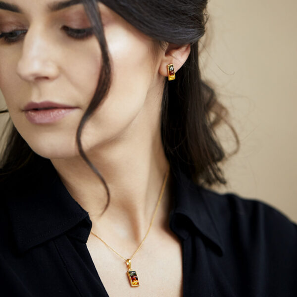studs earrings in square shape with baltic amber