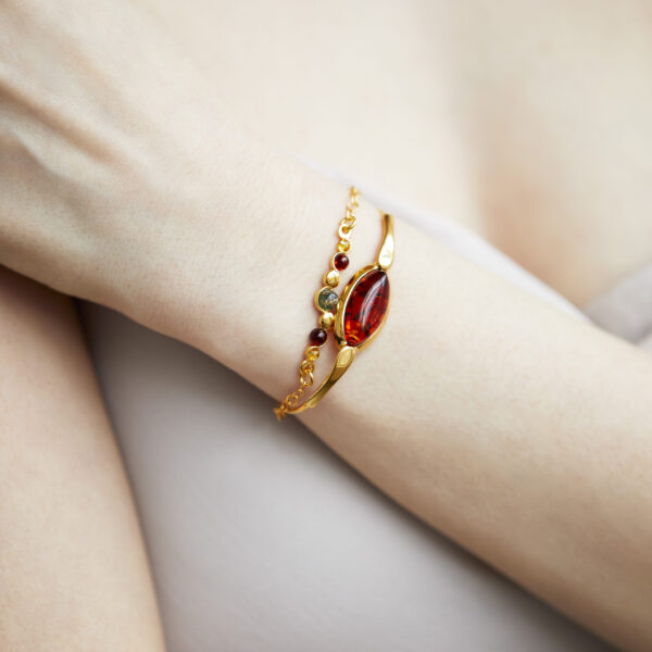 Cuff bracelet with cognac genuine amber