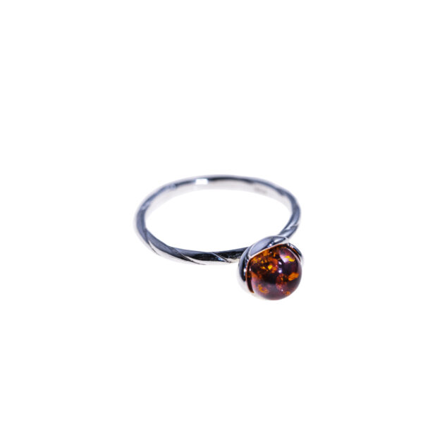Daisy ring with cognac amber