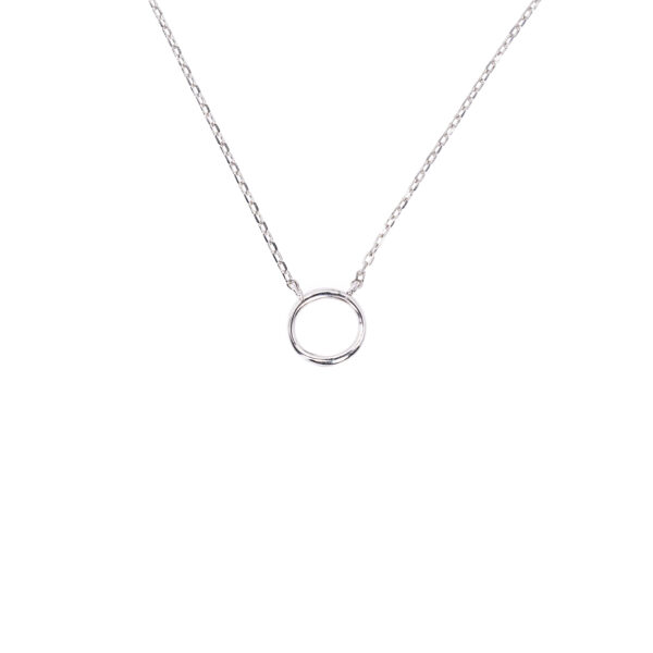 Delicate, round necklace in silver