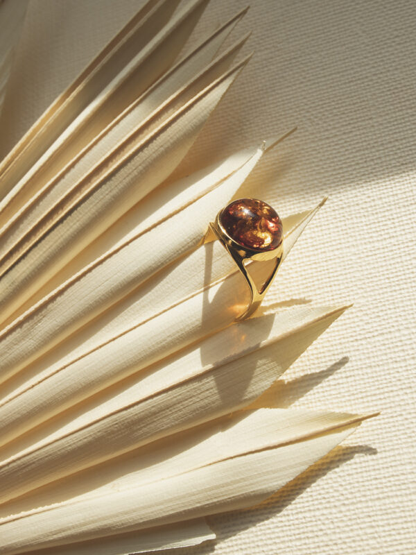 Emma gold-plated ring with cognac amber