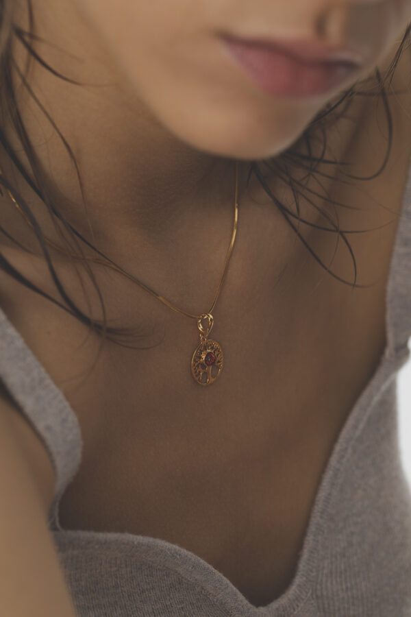 Tree of life necklace with cognac amber
